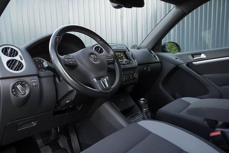 Volkswagen Tiguan 1.4 TSI LIVE - fotka 38 z 40
