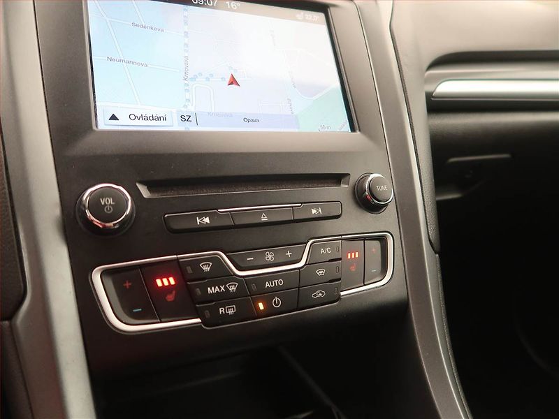 Ford Mondeo (2016) Titanium 2.0 TDCI, 4X4 - fotka 18 z 18