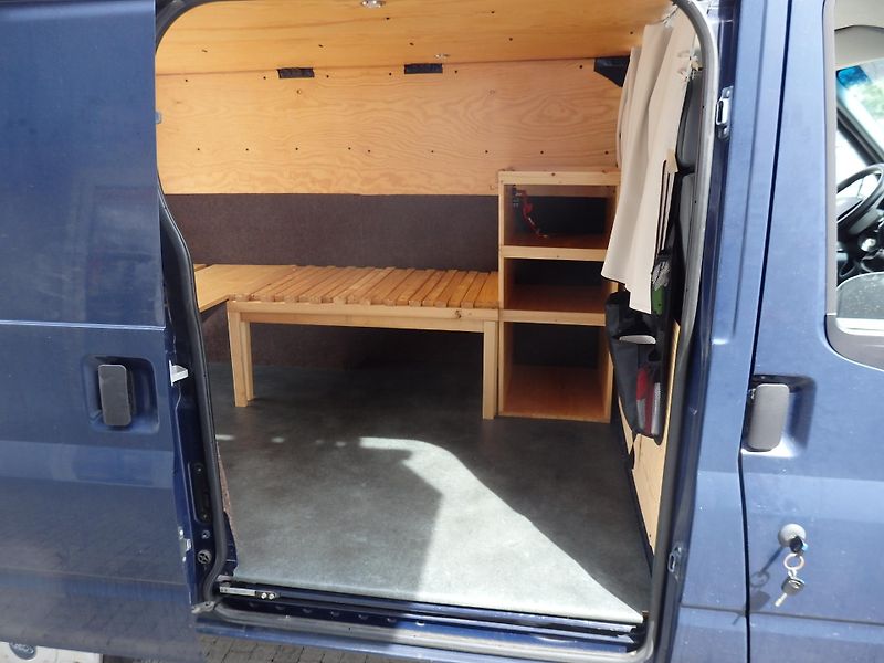 Ford Transit 2.2 TDCI 63 kW ABS - fotka 9 z 17