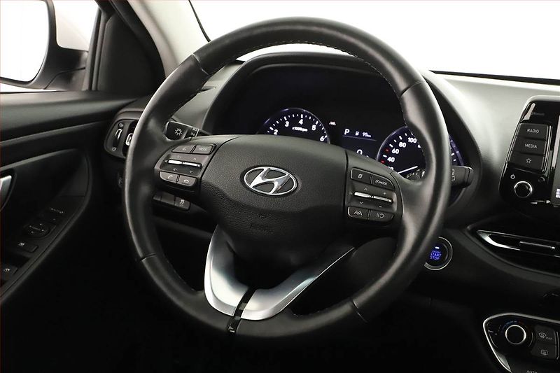 Hyundai i30 (2023) Comfort 1.0 T-GDI, Automat, ČR - fotka 13 z 14