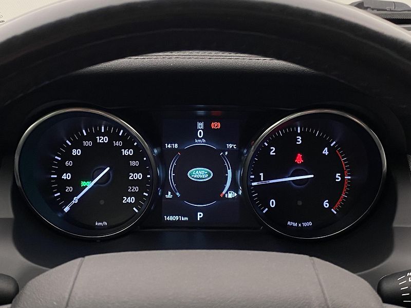 Land Rover Range Rover Evoque TD4 HSE AWD AUT CZ - fotka 25 z 51
