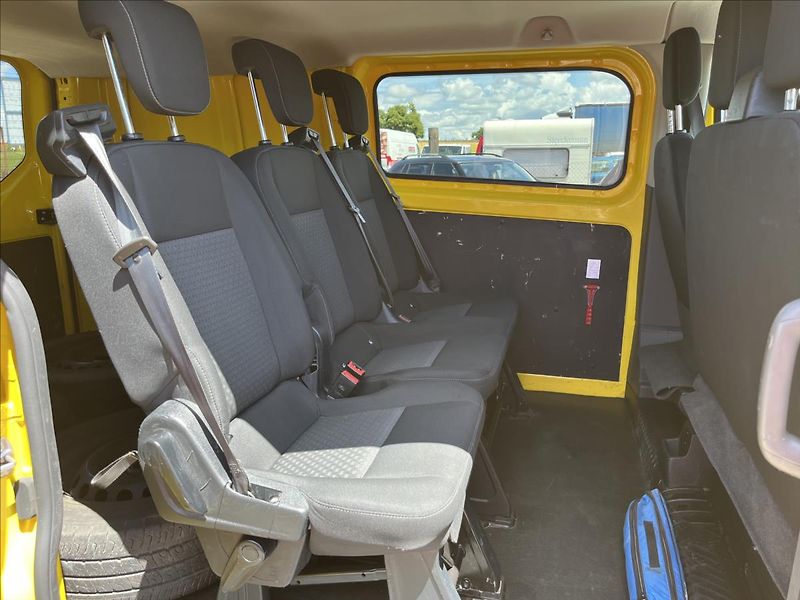 Ford Transit Custom 2,0 TDCi 6.MÍST KLIMA TZ -DPH - fotka 13 z 44