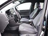 Volkswagen T-Roc 2,0 TSI 140kW R-Line 4M DPH - náhled 12