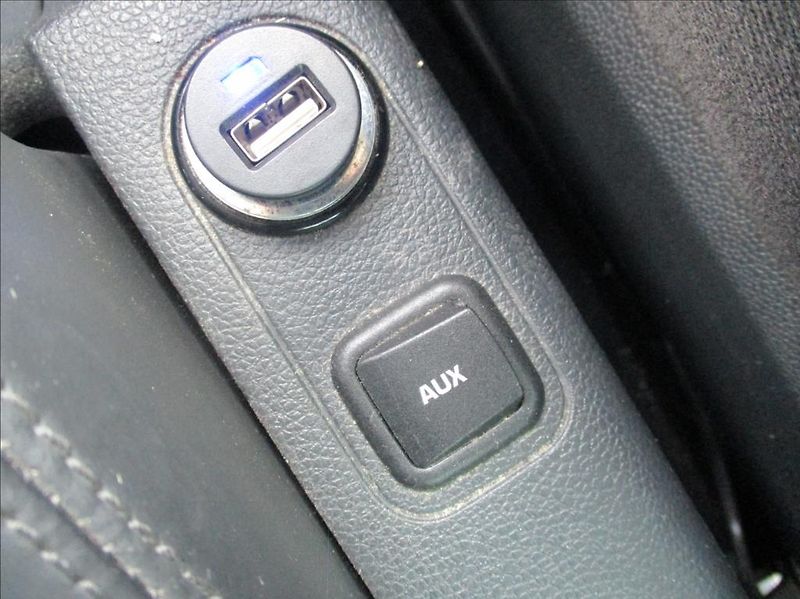 Škoda Fabia 1,2 TSI, klima, servis, 1.maj, - fotka 15 z 31