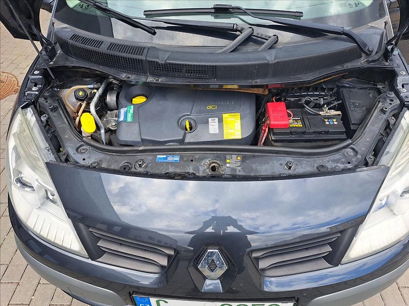 Renault Scénic 1,5 dCi - fotka 33 z 35