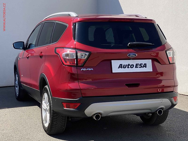 Ford Kuga (2017) 2.0 TDCi 4x4, Titanium, AT - fotka 6 z 18