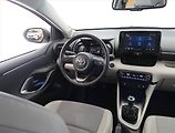 Toyota Yaris (2023) Executive 1.5 VVT-i, ČR,1.maj - náhled 7