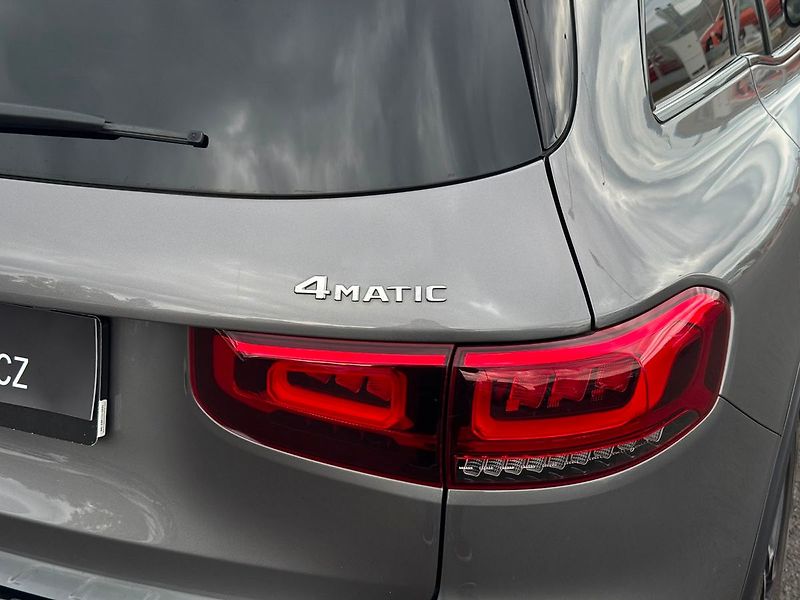 Mercedes-Benz GLB 220d 4MATIC AMG - fotka 26 z 27