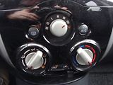 Nissan Note 1.5 DCi, 66 kW, klimatizace - náhled 15