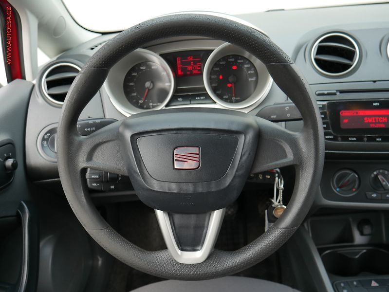 Seat Ibiza (2009) 1.4i, ČR, servis.kniha, AC - fotka 13 z 18
