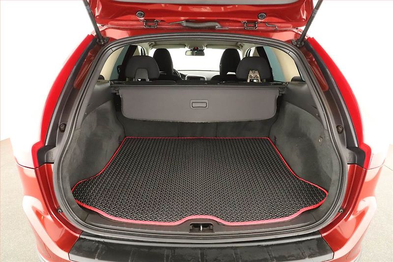 Volvo XC60 (2013) D4, Automat, Navi, Tempomat - fotka 11 z 16
