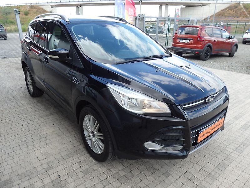 Ford Kuga 2.0 TDCI 103 kW NAVIGACE - fotka 3 z 18
