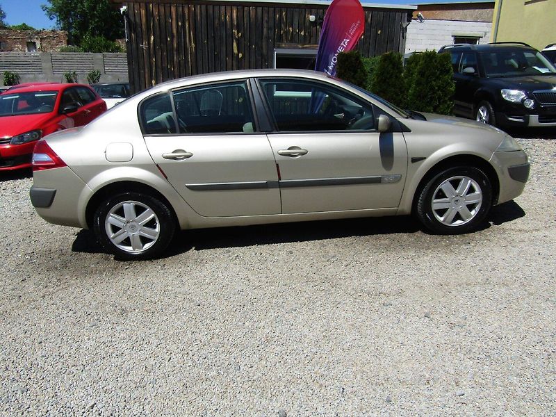 Renault Mégane (2006) 1.5 DCi 78kW CZ PŮVOD - fotka 9 z 37