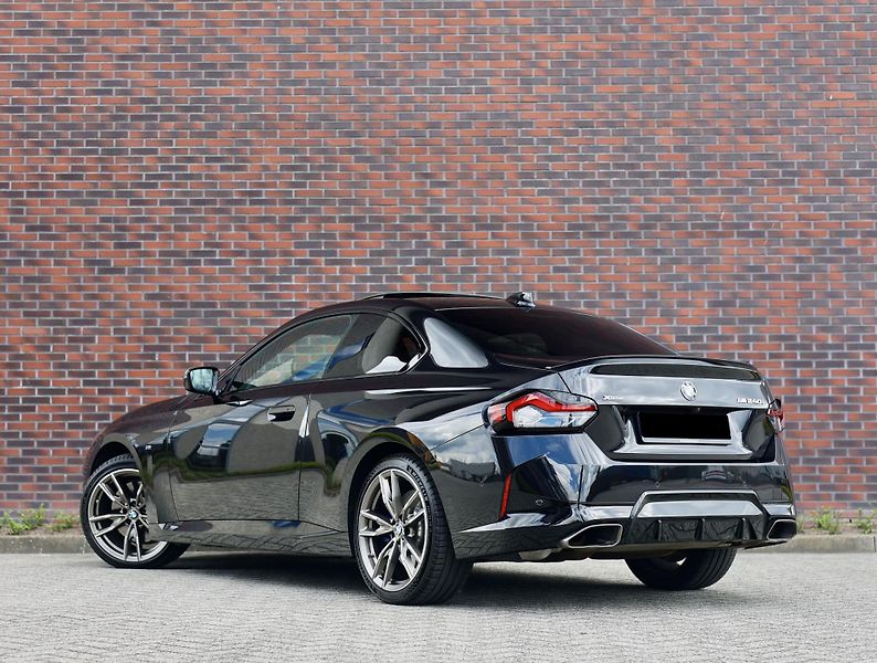 BMW M2 (2022) 40i xDrive Coupé - fotka 2 z 39