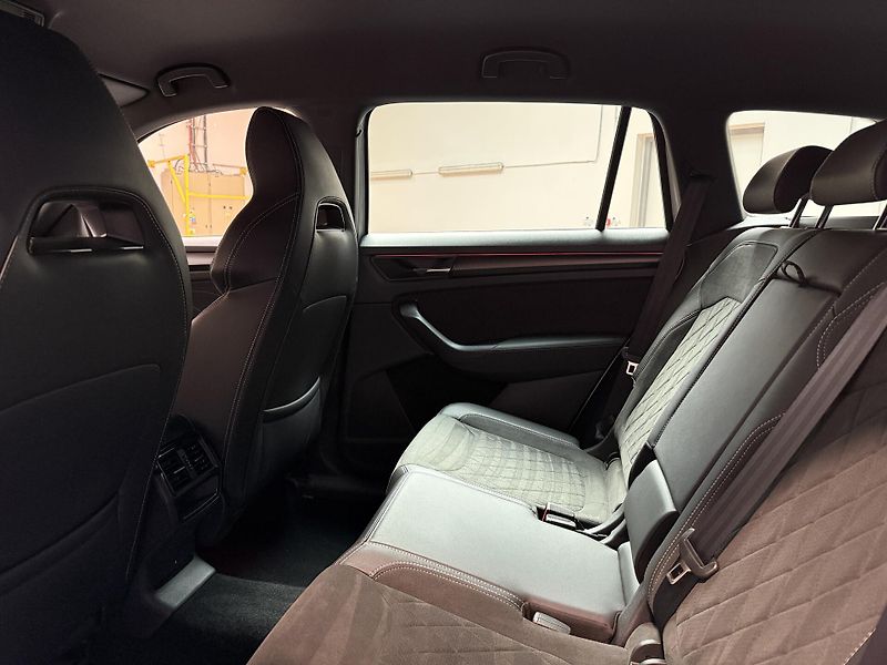 Škoda Kodiaq 2.0 TDI 147 kW Sportline 4x4 D - fotka 12 z 16