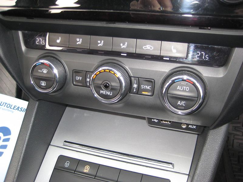 Škoda Octavia 1.4i CNG STYLE 1.maj DPH! ČR! - fotka 20 z 33