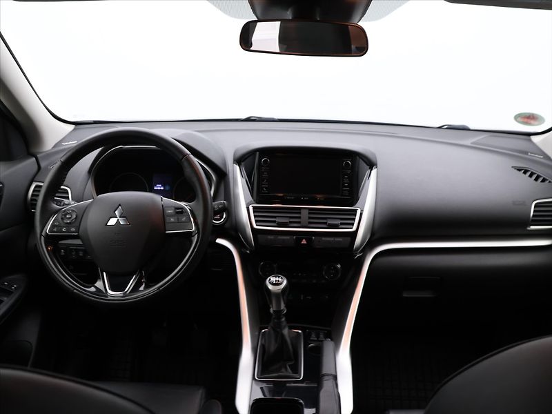 Mitsubishi Eclipse Cross 1,5 T-Mivec 120kW LED Kůže - fotka 26 z 34