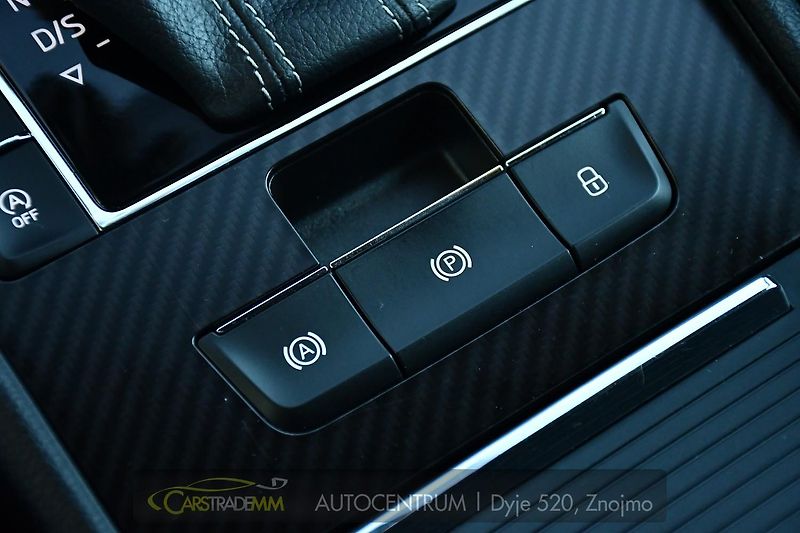 Škoda Superb 2,0TDI SPORTLINE DSG ČR 1.MAJ  - fotka 37 z 56