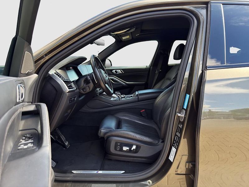 BMW X6 xDrive40i - fotka 2 z 22