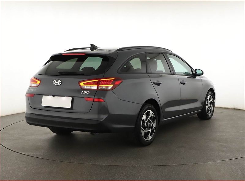 Hyundai i30 (2025) Family 1.0 T-GDI, ČR,1.maj - fotka 5 z 20