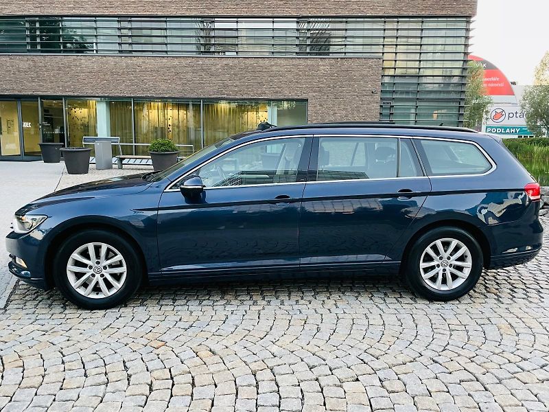 Volkswagen Passat 2.0TDI AUTOMAT KAMERY SERVISKA - fotka 18 z 49