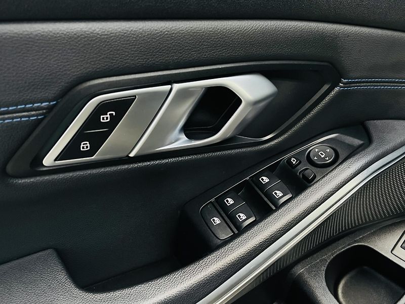 BMW Řada 3 320d XDRIVE M-PAKET VÝHŘEV - fotka 36 z 59