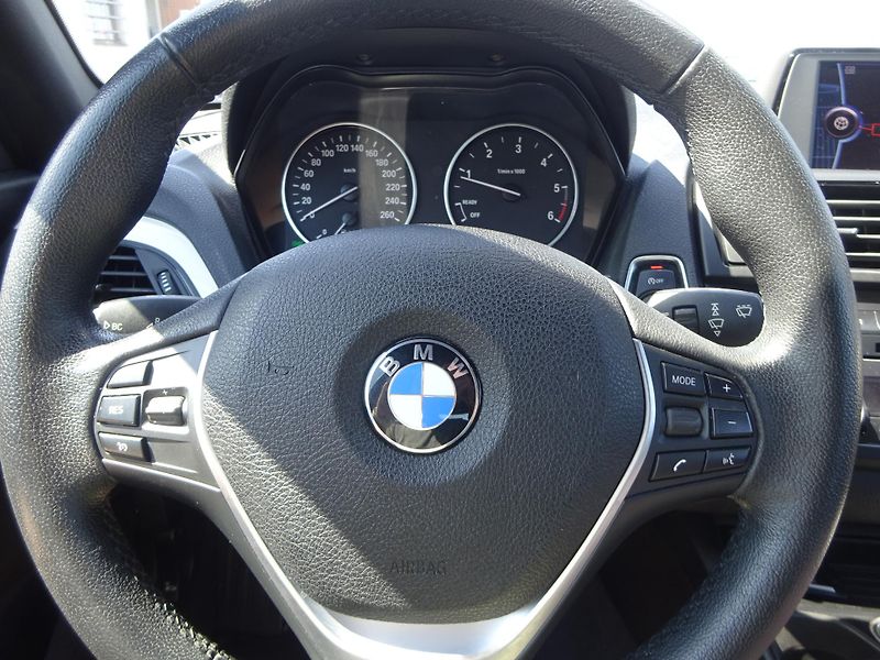 BMW Řada 1 116d AUTOMAT ČR - fotka 12 z 23