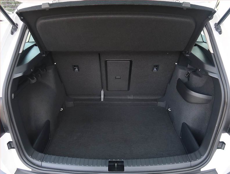 Škoda Karoq (2019) 1.6 TDI, ČR,1.maj, Serv.kniha - fotka 13 z 22