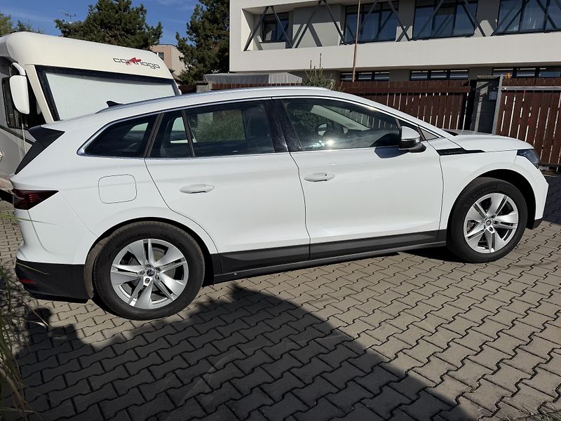 Škoda Enyaq (2021) iV80, 150kw, SOH 90%, Tažné - fotka 5 z 11