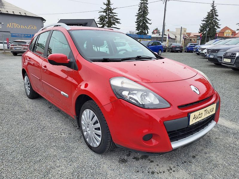 Renault Clio GRANDTOUR 1.2 i 16V ČR 1.majit - fotka 6 z 41