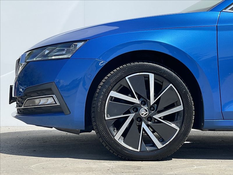 Škoda Octavia 2,0 TDI DSG Style Plus TAŽNÉ - fotka 21 z 24
