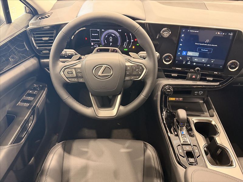 Lexus NX 350h (2025) 2,5 Executive  NX - fotka 11 z 12