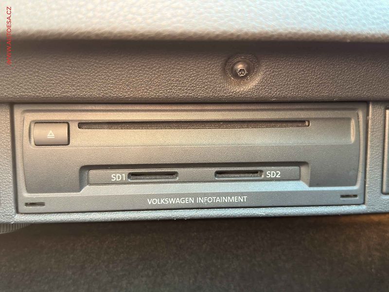 Volkswagen Golf (2013) 1.4TSi, 1.maj, Bixen, AC - fotka 17 z 18