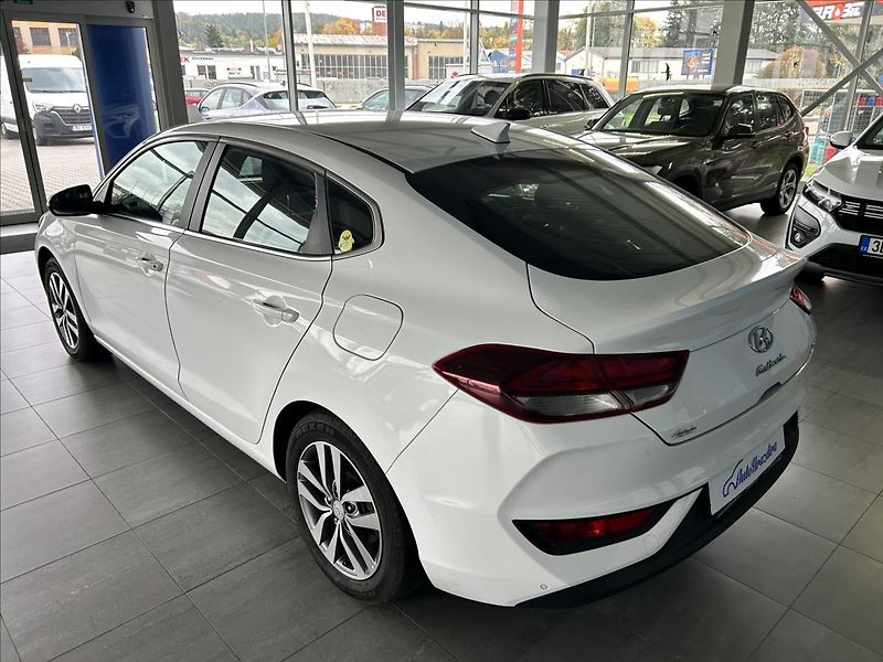 Hyundai i30 1,0   TGDI 88kW,FASTBACK,ČR,1. - fotka 4 z 22