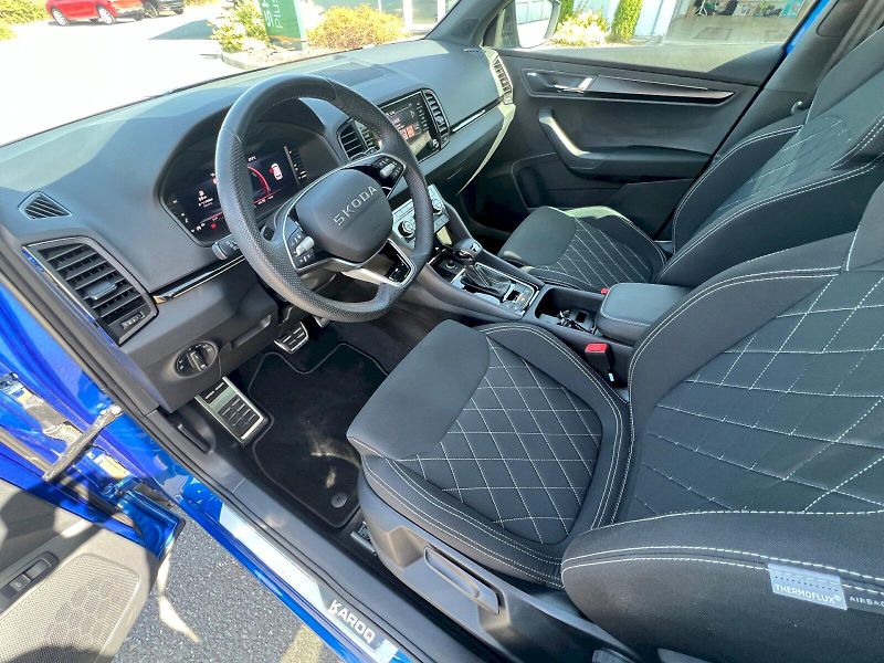 Škoda Karoq (2025) Sportline 1.5TSi 110kW 7°autom - fotka 12 z 33