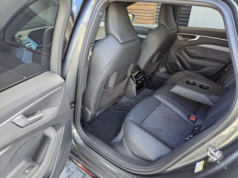 Audi A6 Avant TDi Q Matrix NezTop TZ  - fotka 12 z 62