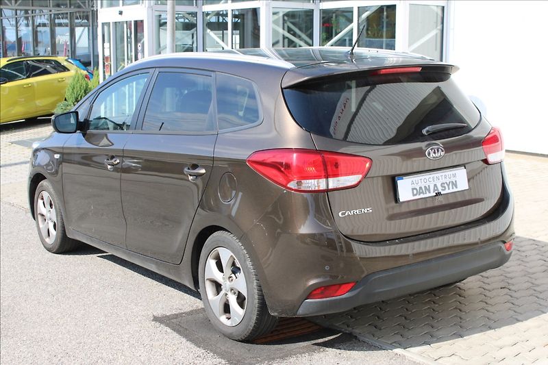 Kia Carens 1,6 GDi 99KW pěkný stav - fotka 4 z 4