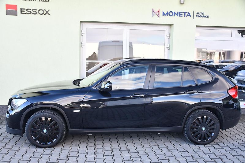 BMW X1 xDrive18d 2xALU - fotka 15 z 37