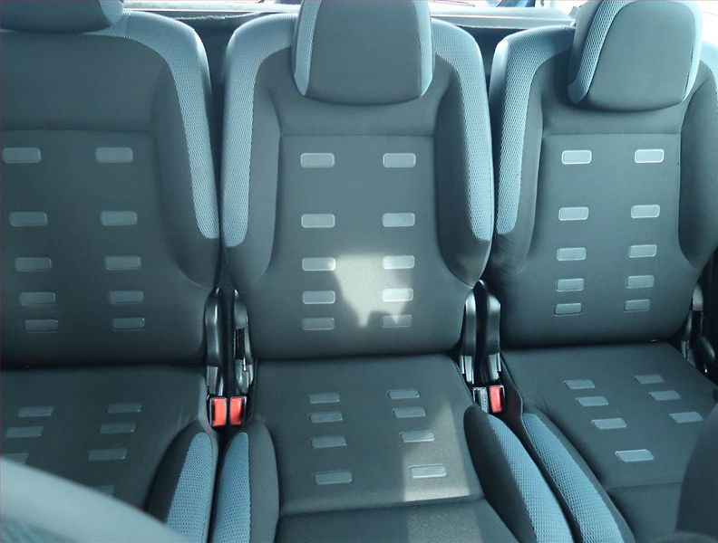 Citroën Berlingo (2013) XTR 1.6 HDi, 5Míst, ČR - fotka 10 z 14