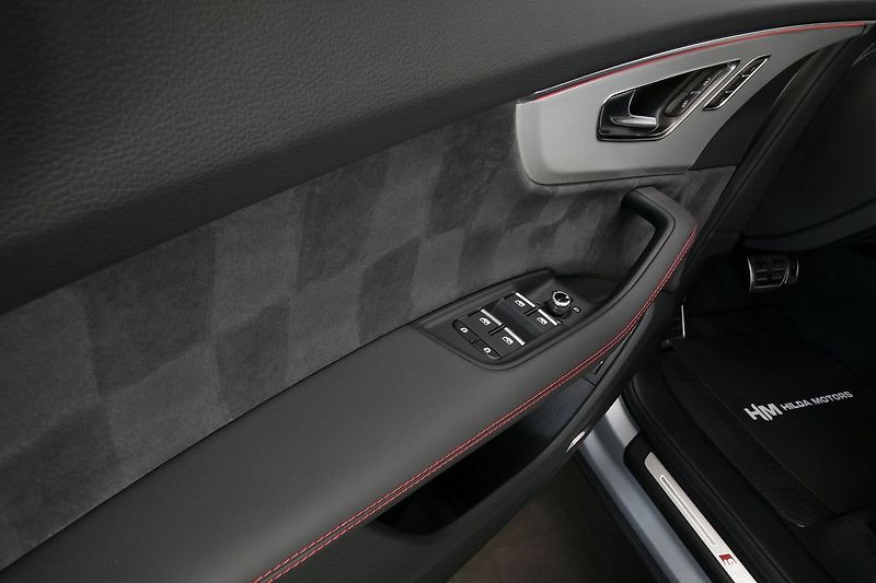 Audi Q7 3.0TDI 210kW S-line Web ZÁRUKA - fotka 19 z 50
