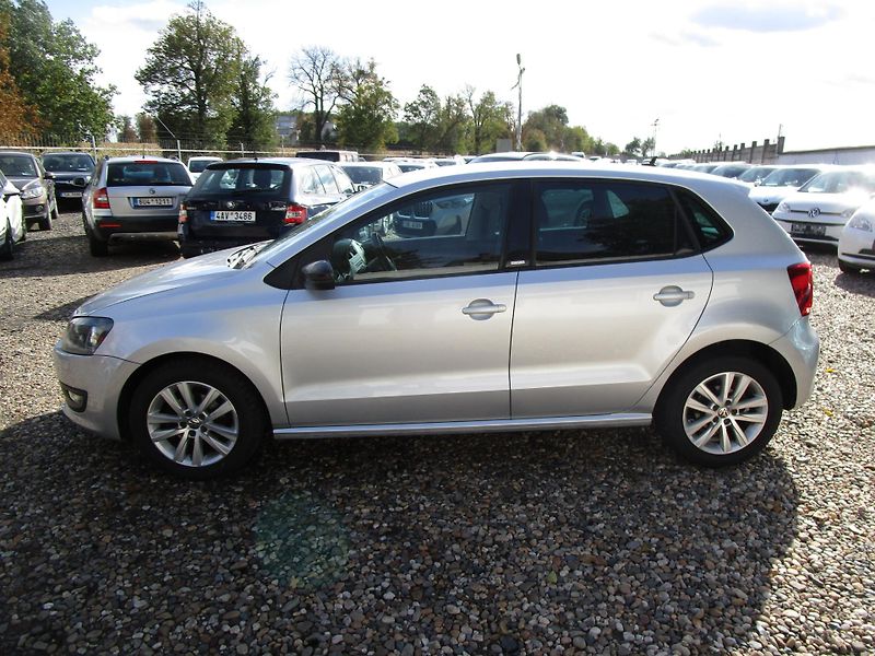 Volkswagen Polo (2011) 1,2TSI-77KW-NOVÁ STK+OLEJ - fotka 3 z 15
