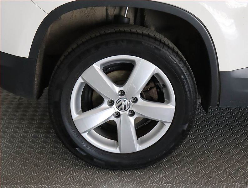 Volkswagen Tiguan (2008) 2.0 TDI, 4X4, nová STK, Tažné - fotka 15 z 18