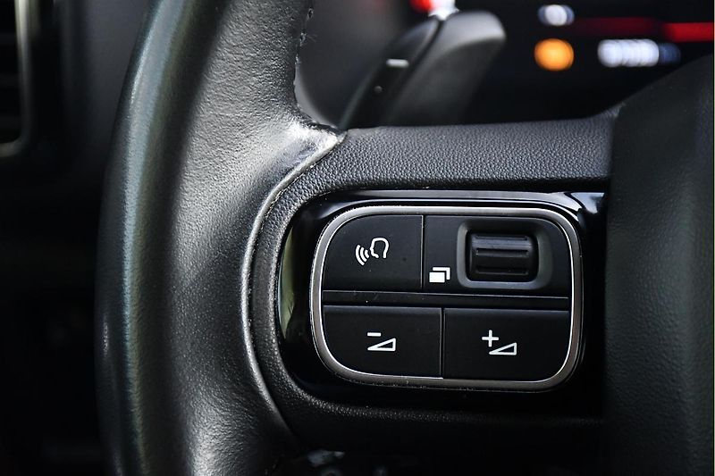 Citroën C5 Aircross 1.2 Pure Tech Feel Pack - fotka 23 z 45