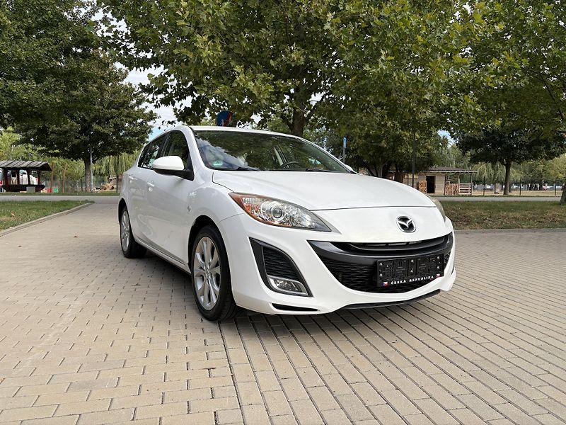 Mazda 3 1.6 90th Anniversary - fotka 17 z 31