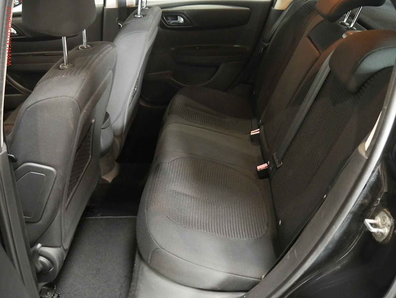 Citroën C4 (2006) 1.6i, AC, temp. - fotka 10 z 18