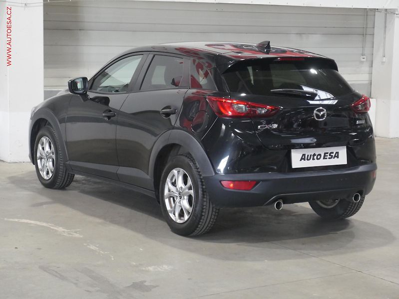 Mazda CX-3 (2016) 1.5D, LED, AC, tempo - fotka 6 z 17