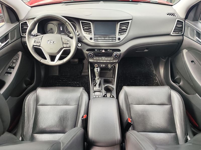 Hyundai Tucson 2.0 CRDI/136kW STL PRM 4x4 AT - fotka 15 z 40