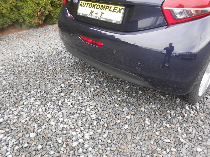 Peugeot 208 NAVI, CHROM, LED, 87TKm - fotka 7 z 37