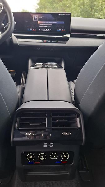 BMW Řada 5 (2024) - fotka 6 z 13