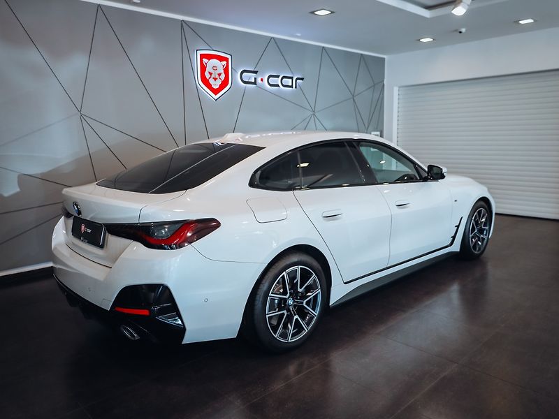 BMW Řada 4 430d xDrive Mpaket - fotka 6 z 32